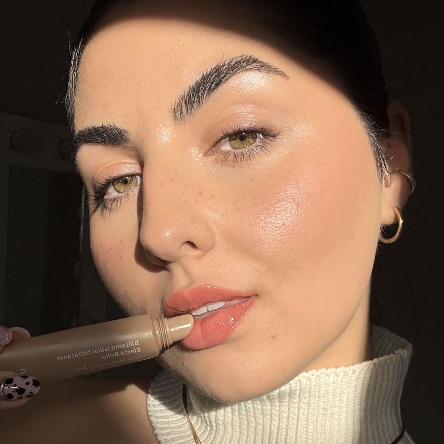 Bálsamo labial hidratante Efecto Brillo - Image 18