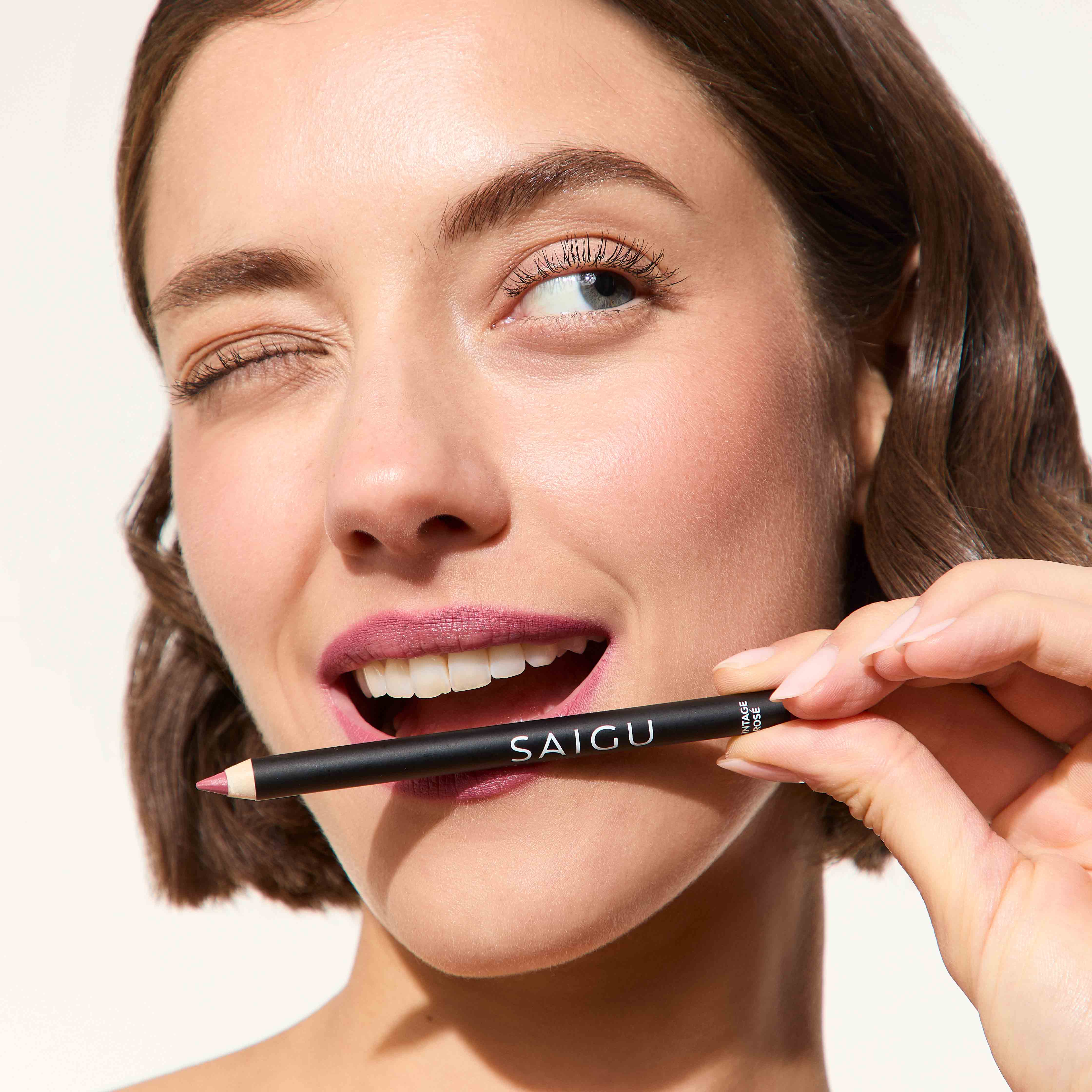 Lápiz de labios Perfilado Sedoso - Image 13