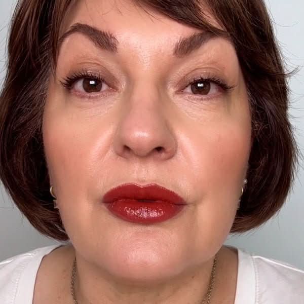 Lápiz de labios Perfilado Sedoso - Image 27
