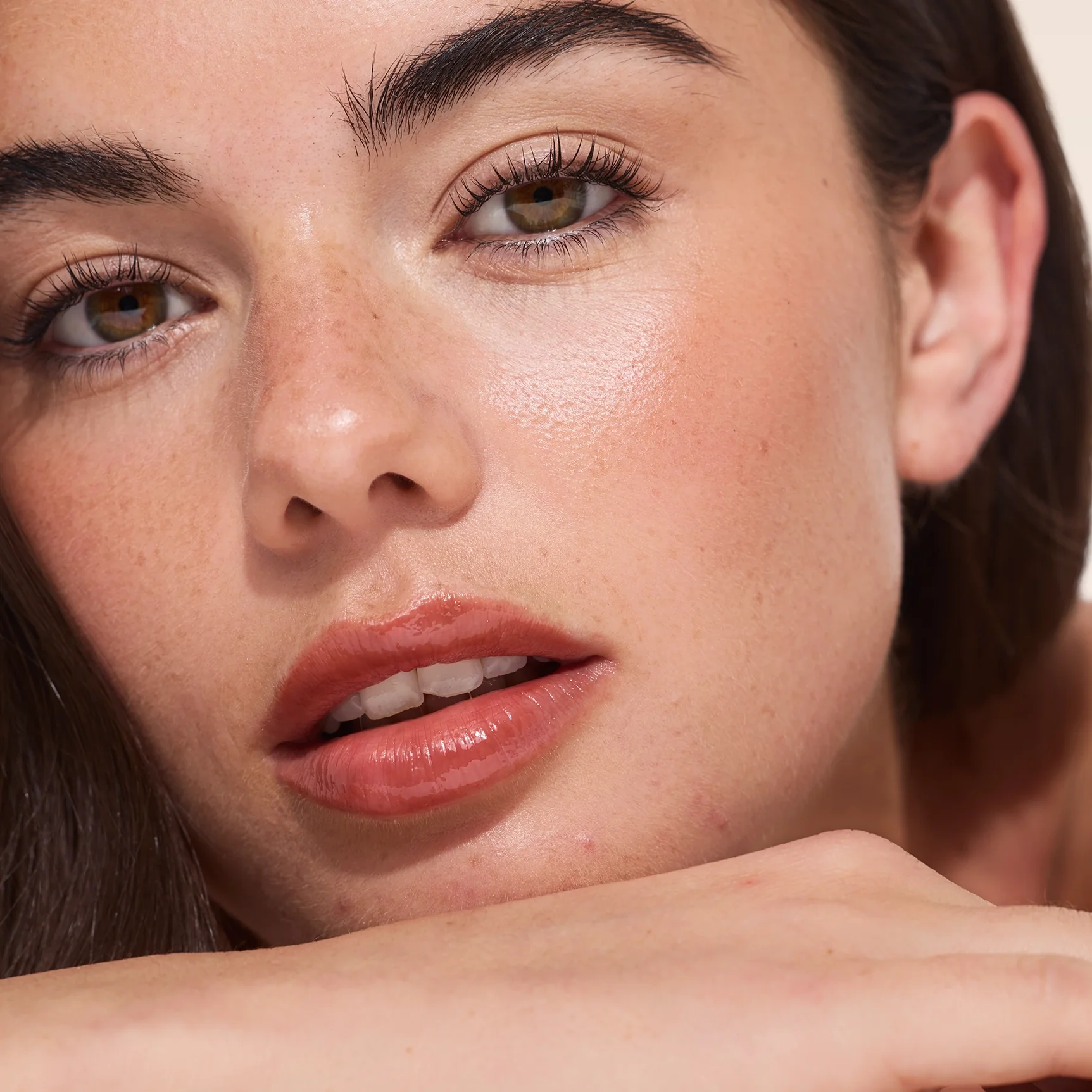 Lip Gloss Melting Plump - Image 32